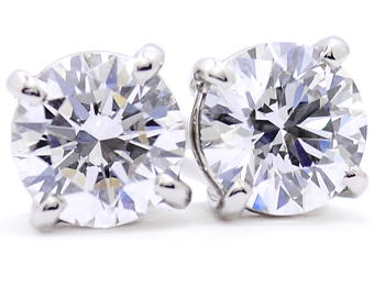 一粒ダイヤモンドピアス model 3