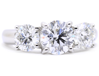 スリーストーンダイヤモンドリング model 2